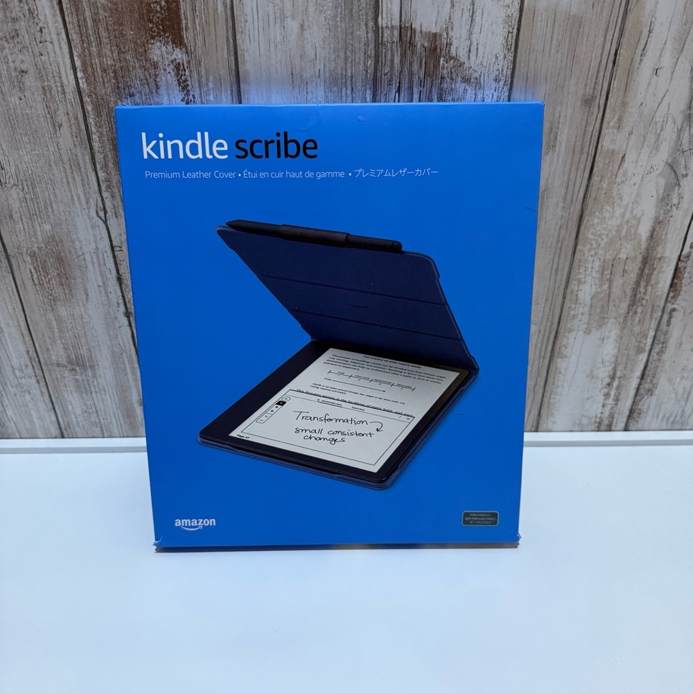 Kindle Scribe Premium Leather Cover - Green - Picture 2 of 10